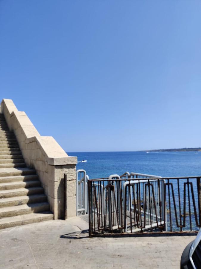 La Sicilia In Un Sogno Vista Mare Villa Syrakusa Exteriör bild